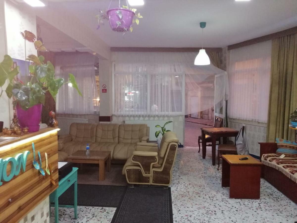 Hayat Pansiyon Ostello Provincia di Provincia di Istanbul Esterno foto